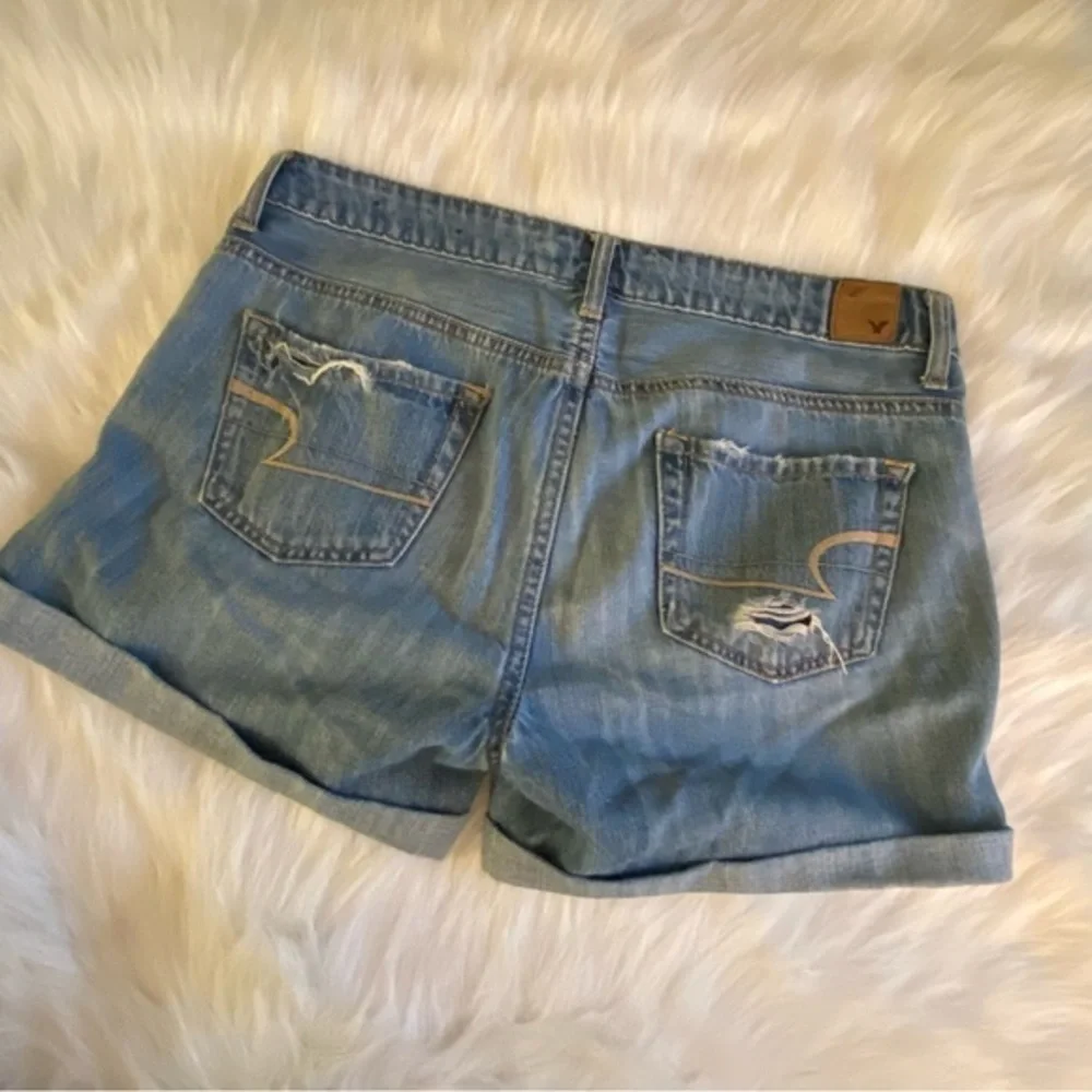 American Eagle For Aerie Shorts Women’s Size‎ 8 Distressed Blue Cuffed